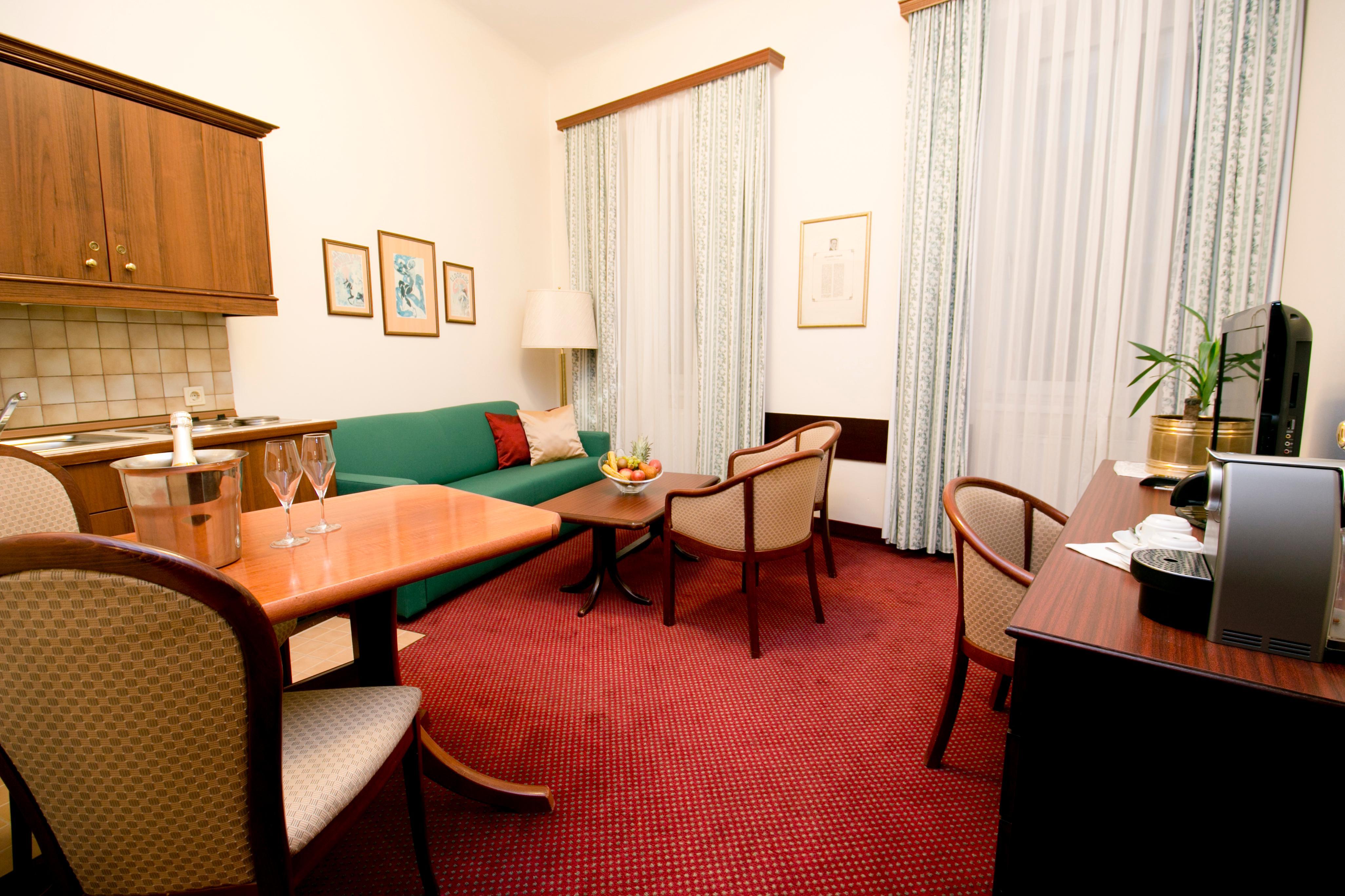 Theaterhotel & 4* Viena